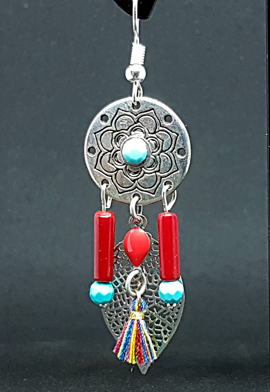 Style comanche, rouge et bleu