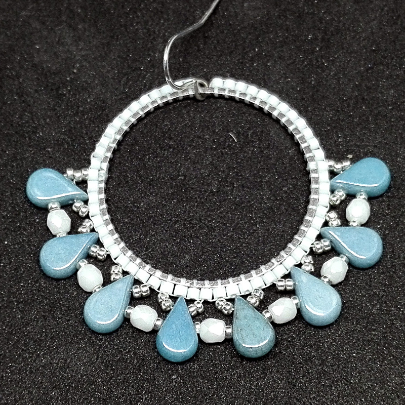 Perles amos bleu et tissage
